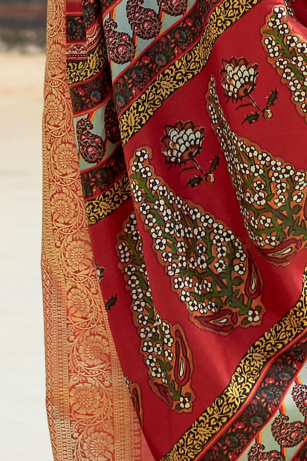 Dola Viscose Saree with Topclass Print - LaVante Fashion