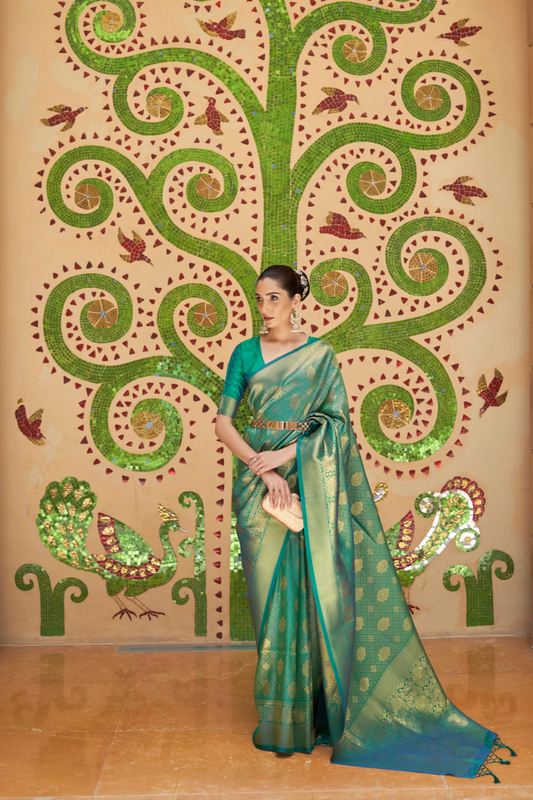 Royal Kanjivaram Silk Saree with Classic Zari Weaving Work