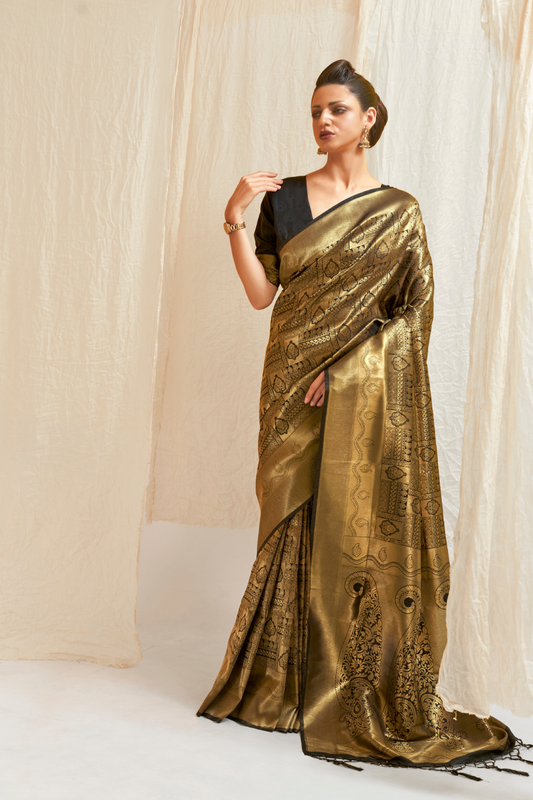 Kanjivaram Silk Saree with Traditional Handloom Weaving Art