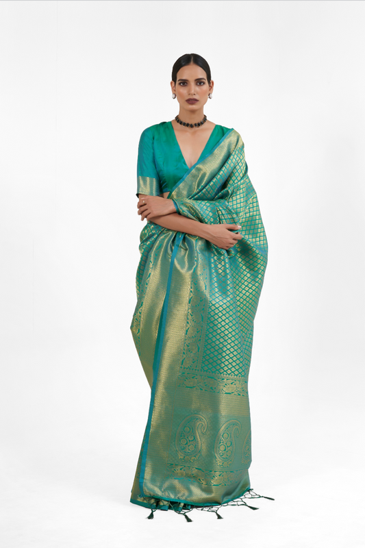 Handloom Woven Kanjivaram Silk Saree with Rich Traditional Design