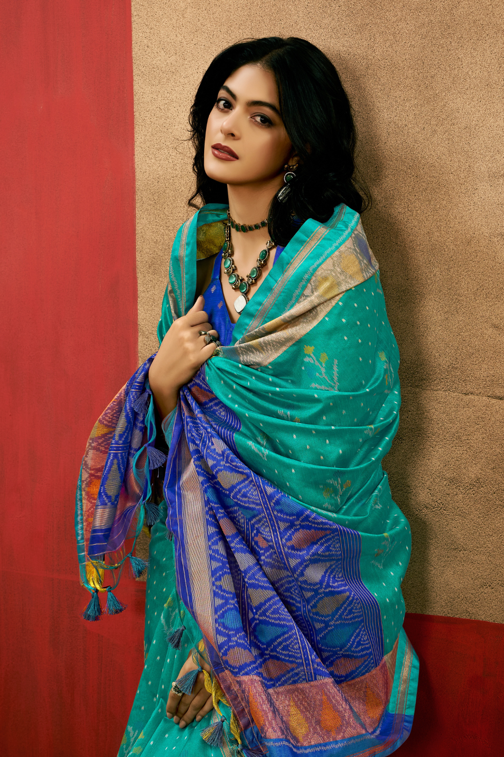 Regal Heritage Woven in Patola Handloom Silk Elegance