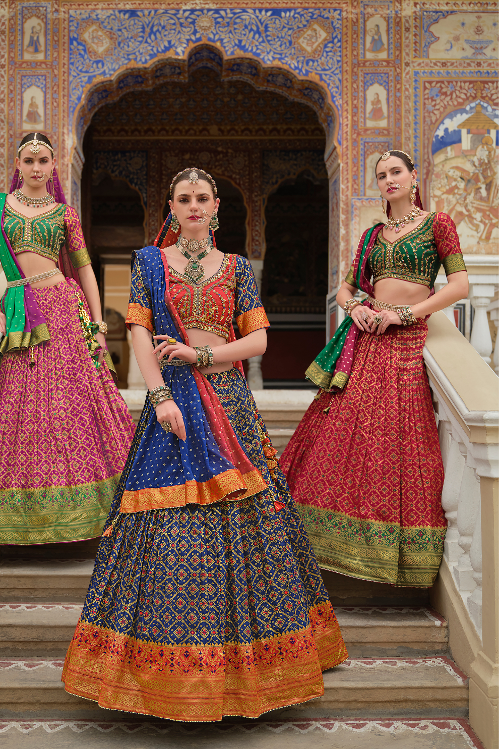 Printed Red Pochampally Silk Blend Saree - LaVante Fashion