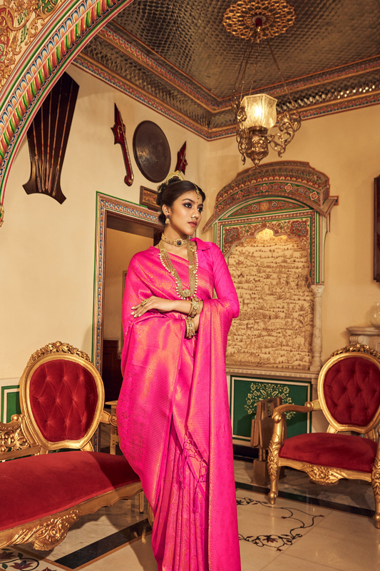 Graceful Loom Pure Handloom Silk Saree in Luxurious Soft Finish - LaVante Fashion