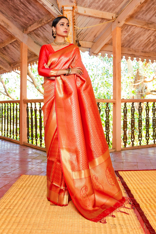 Kanjeevaram Handloom Silk Saree with Rich Traditional Weaving