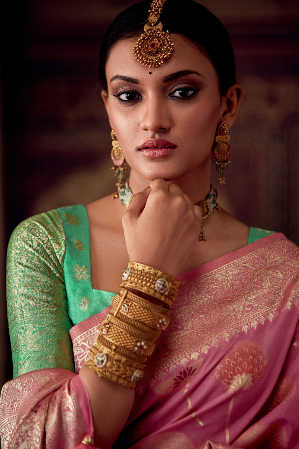 Banarasi Crepe Silk Saree with Zari Weaving Work