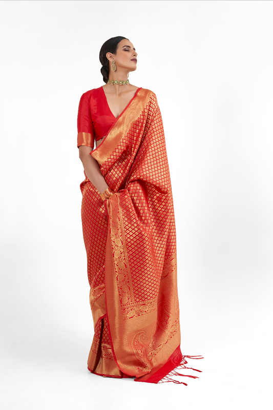 Handloom Woven Kanjivaram Silk Saree with Rich Traditional Design