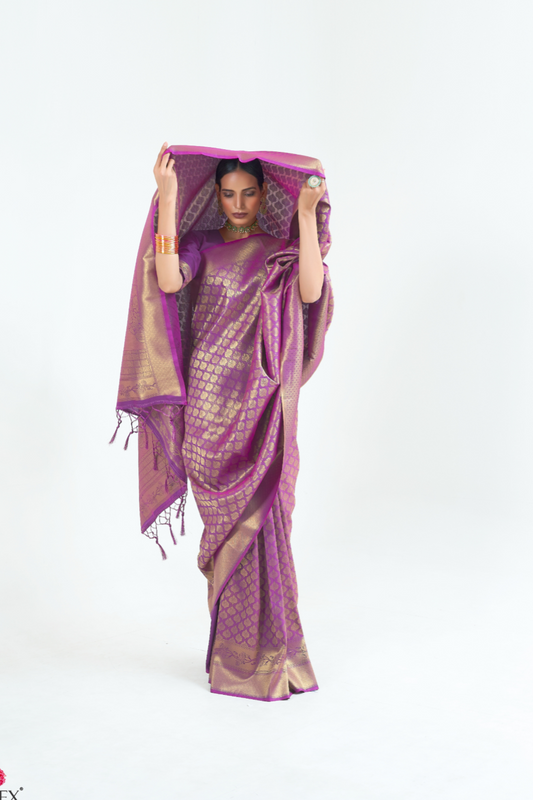 Kanjivaram Silk Saree with Traditional Handloom Weaving Art