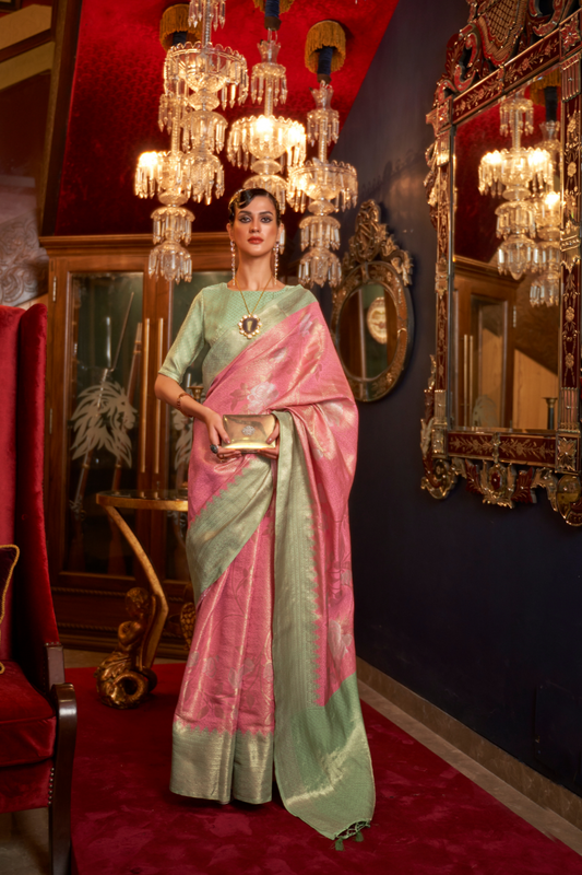 Traditional Handloom Saree with Elegant Weaving Patterns