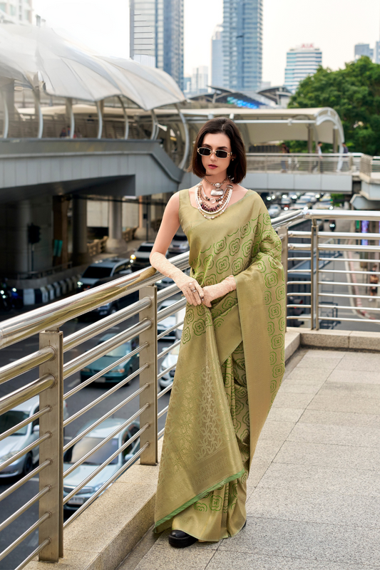 Handloom Kanchivaram Buttery Silk Saree with Rich Zari Weaving - LaVante Fashion