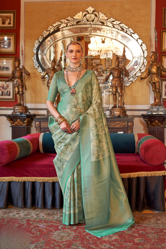 Traditional Woven Silk Blend Saree in Kanjivaram Design