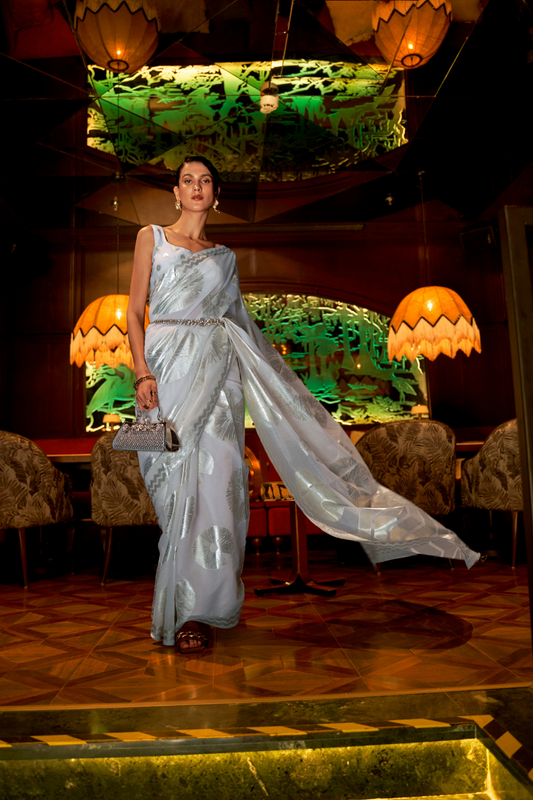 Elegant Handloom Saree with Traditional Woven Design