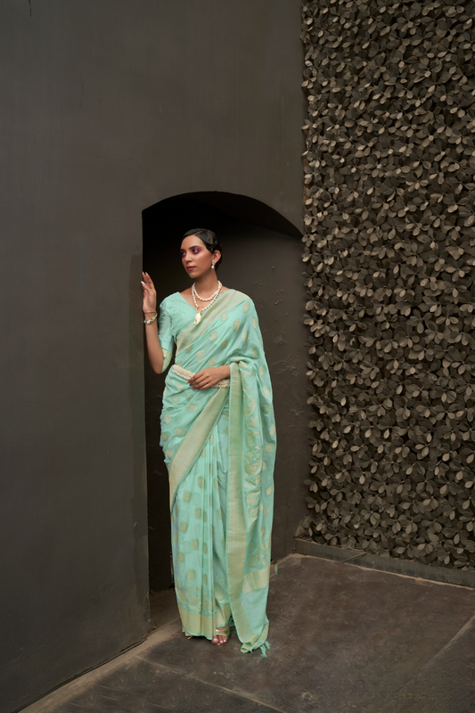 Designer Two-Tone Weaving Saree in Nylon Chinon