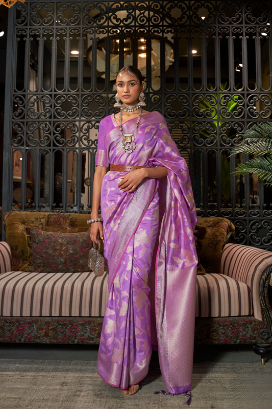 Banarasi Saree with Contrast Border and Traditional Weaving