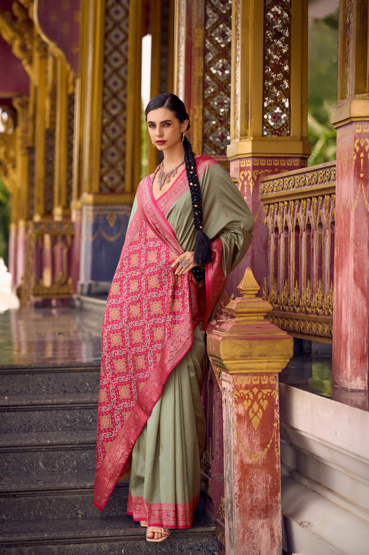Pure Soft Banarasi Silk Saree with Traditional Zari Weaving - LaVante Fashion