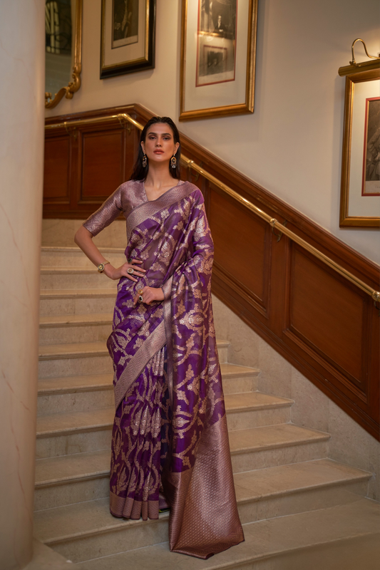 Organza Handloom Saree with Intricate Zari Weaving