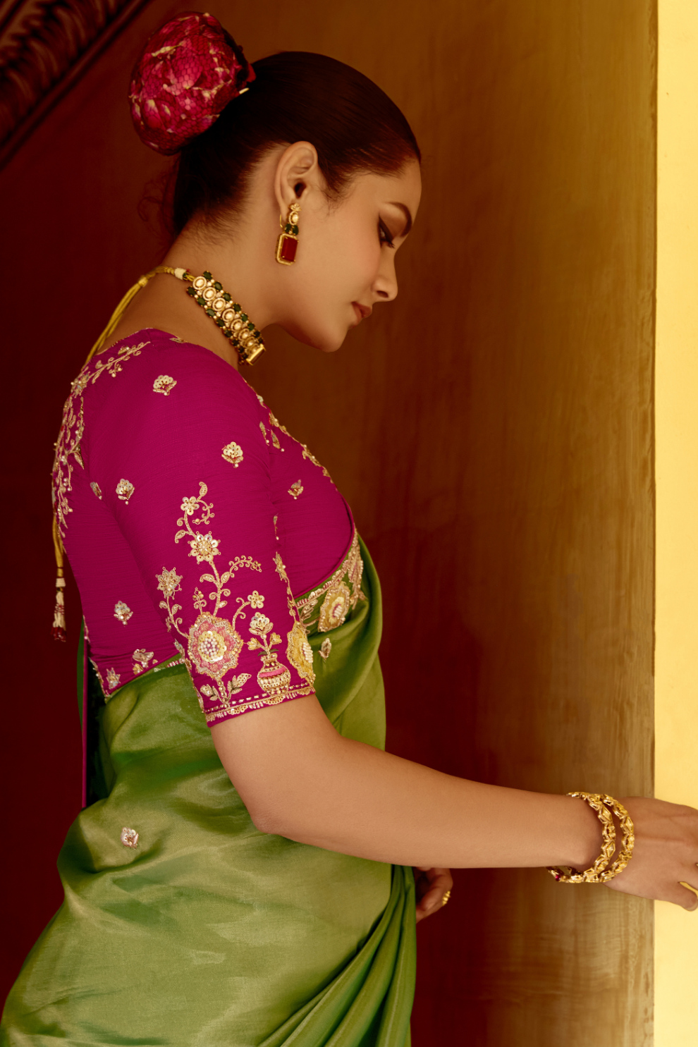 Elegant Lightweight Tissue Silk Saree for Festive and Party Wear