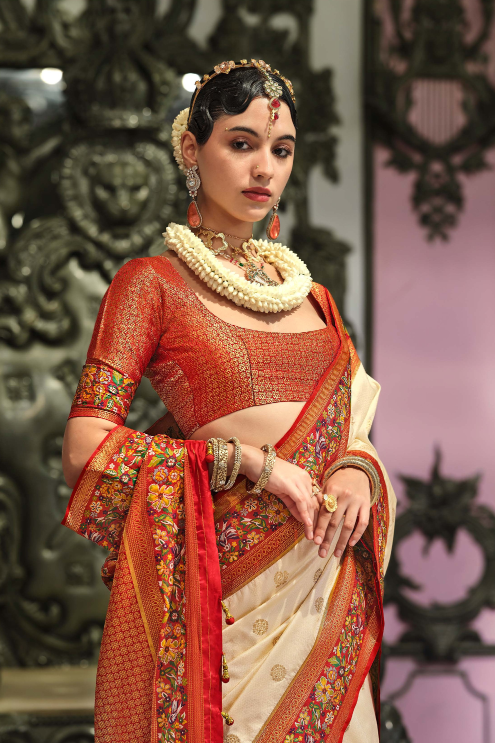 Super Banarasi P.V. Silk Saree with Jacquard Weaving Butti Work