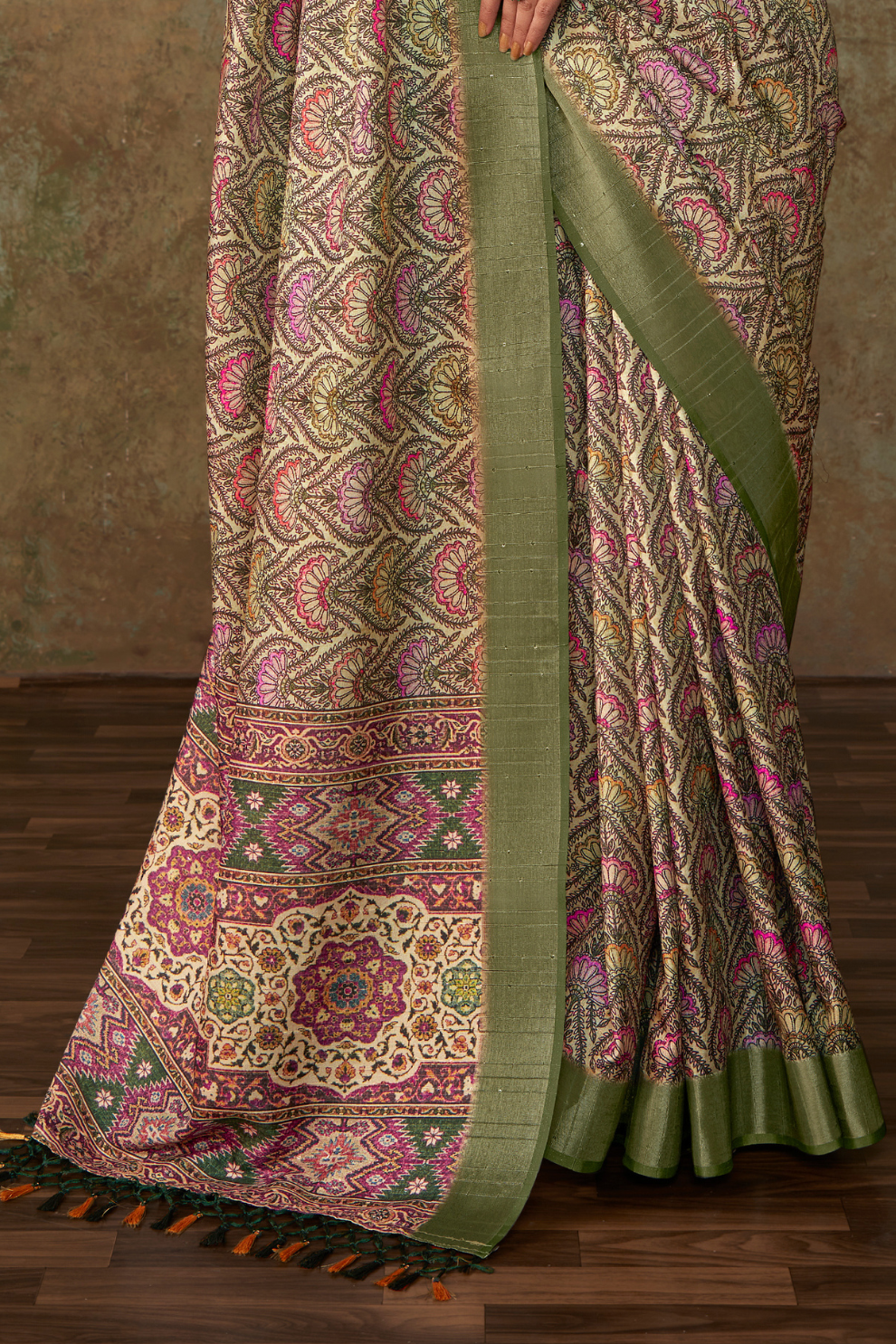 Handloom Fabric with Sequin Weaving & Digital Print - LaVante Fashion