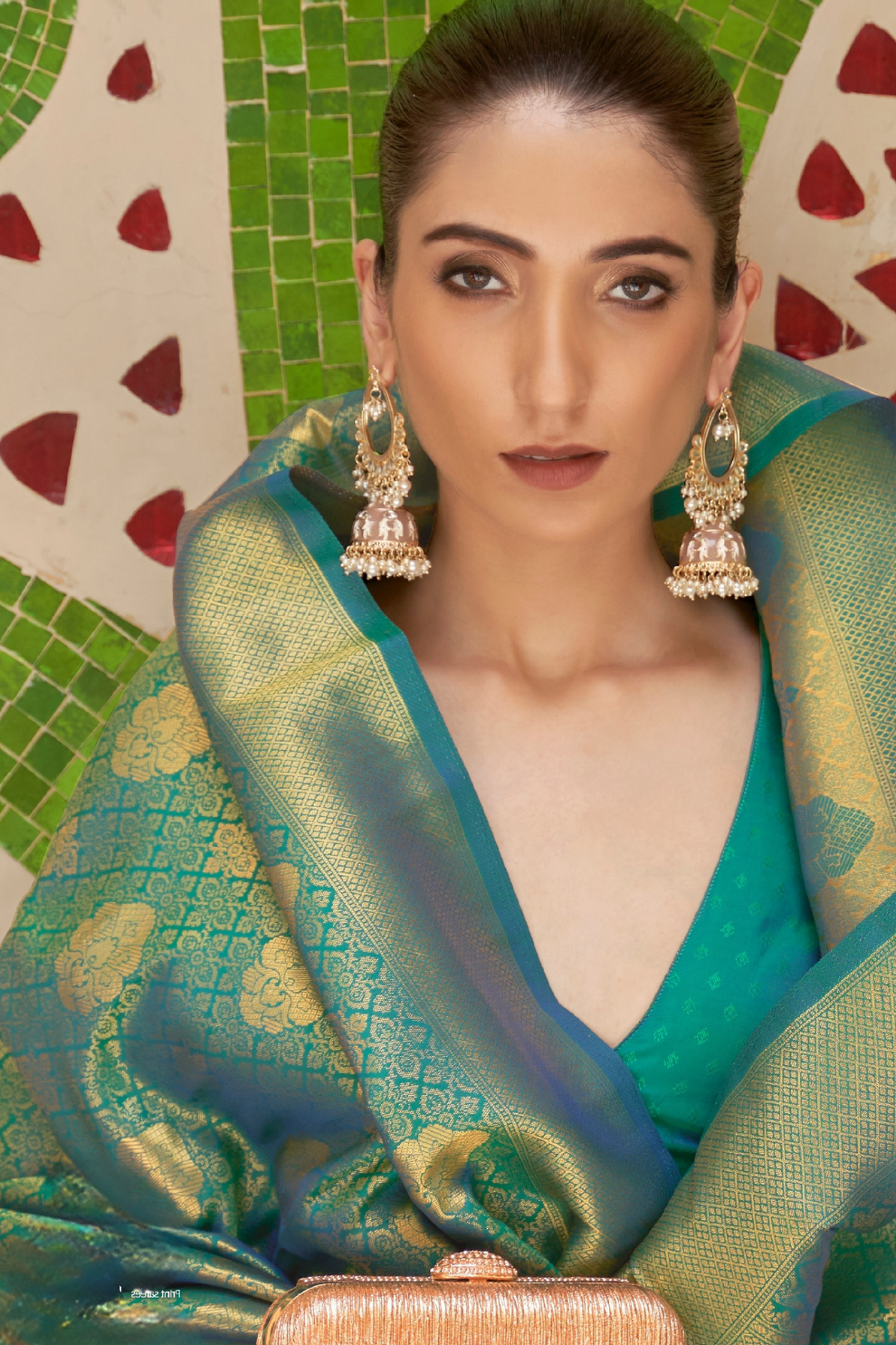 Royal Kanjivaram Silk Saree with Classic Zari Weaving Work