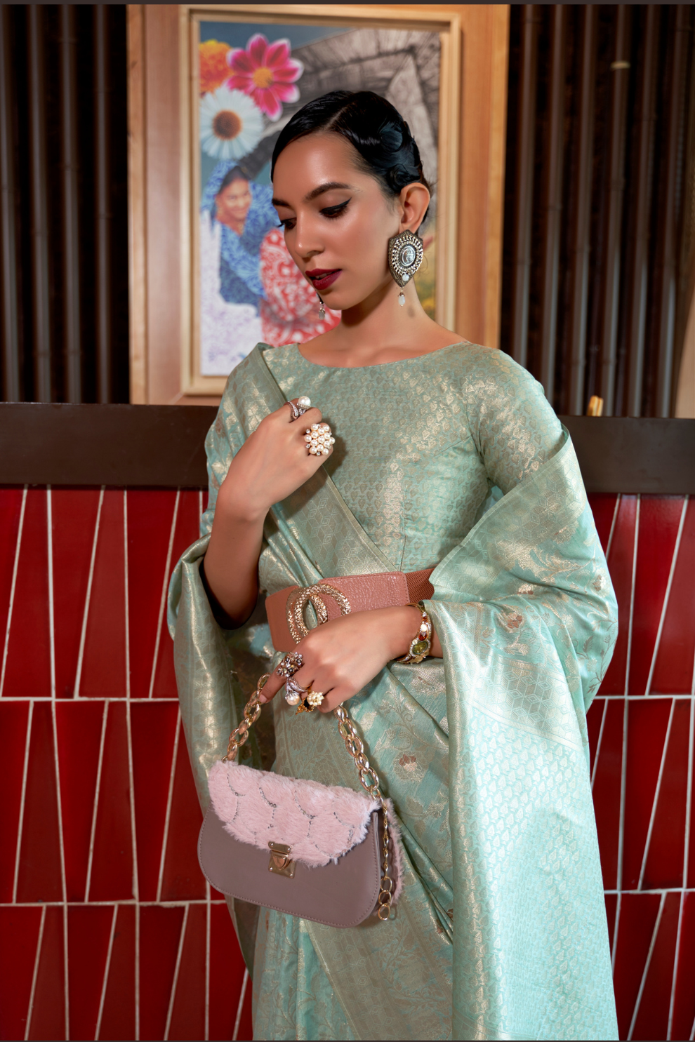 Elegant Tussar Silk Saree with Zari Woven Detailing