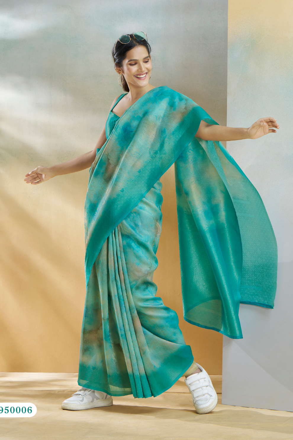 Handloom Weaving Silk – Heritage Craft in Every Thread - LaVante Fashion