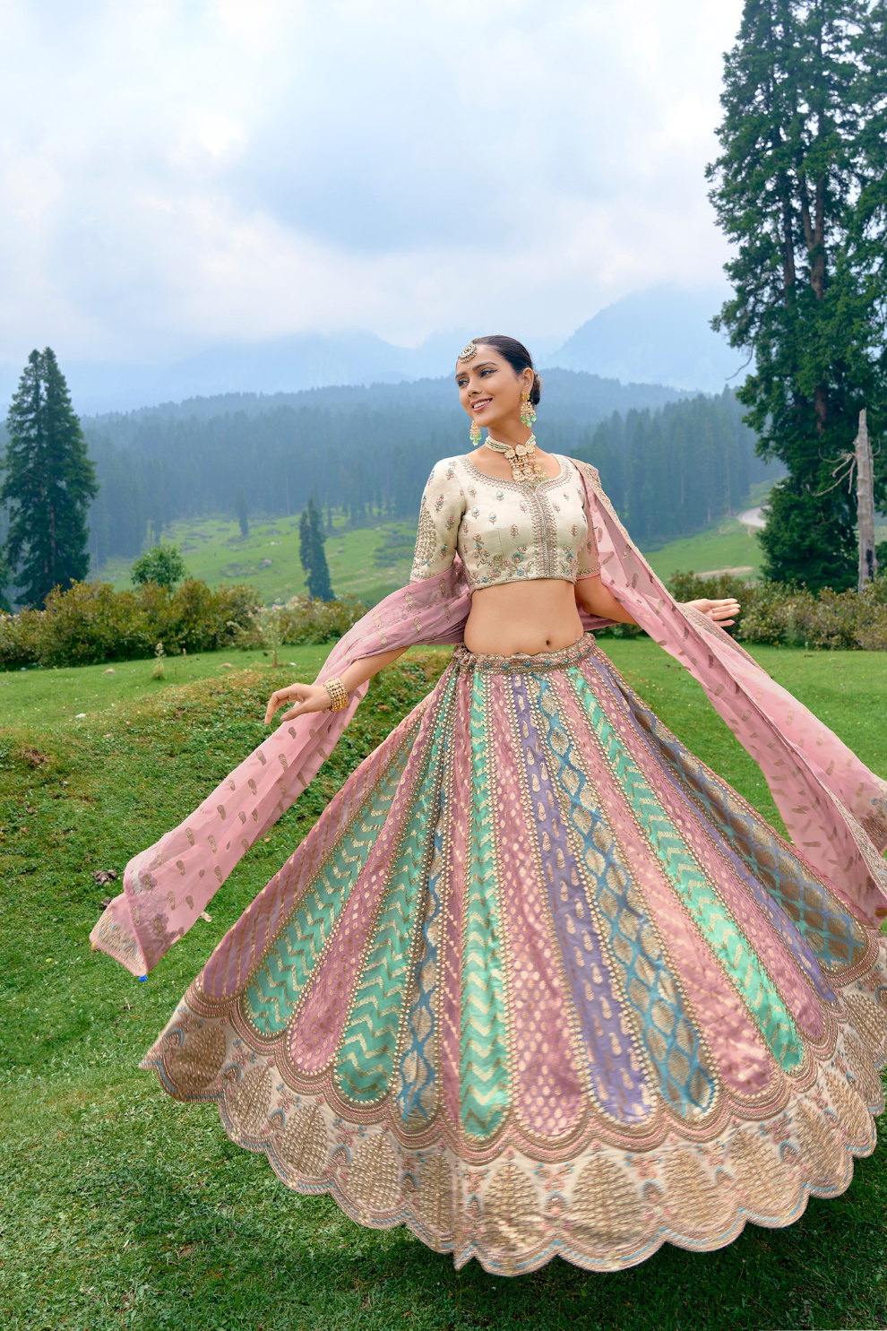 Elegant Pastel Bridal Lehenga – Heavy Zari & Thread Embroidery