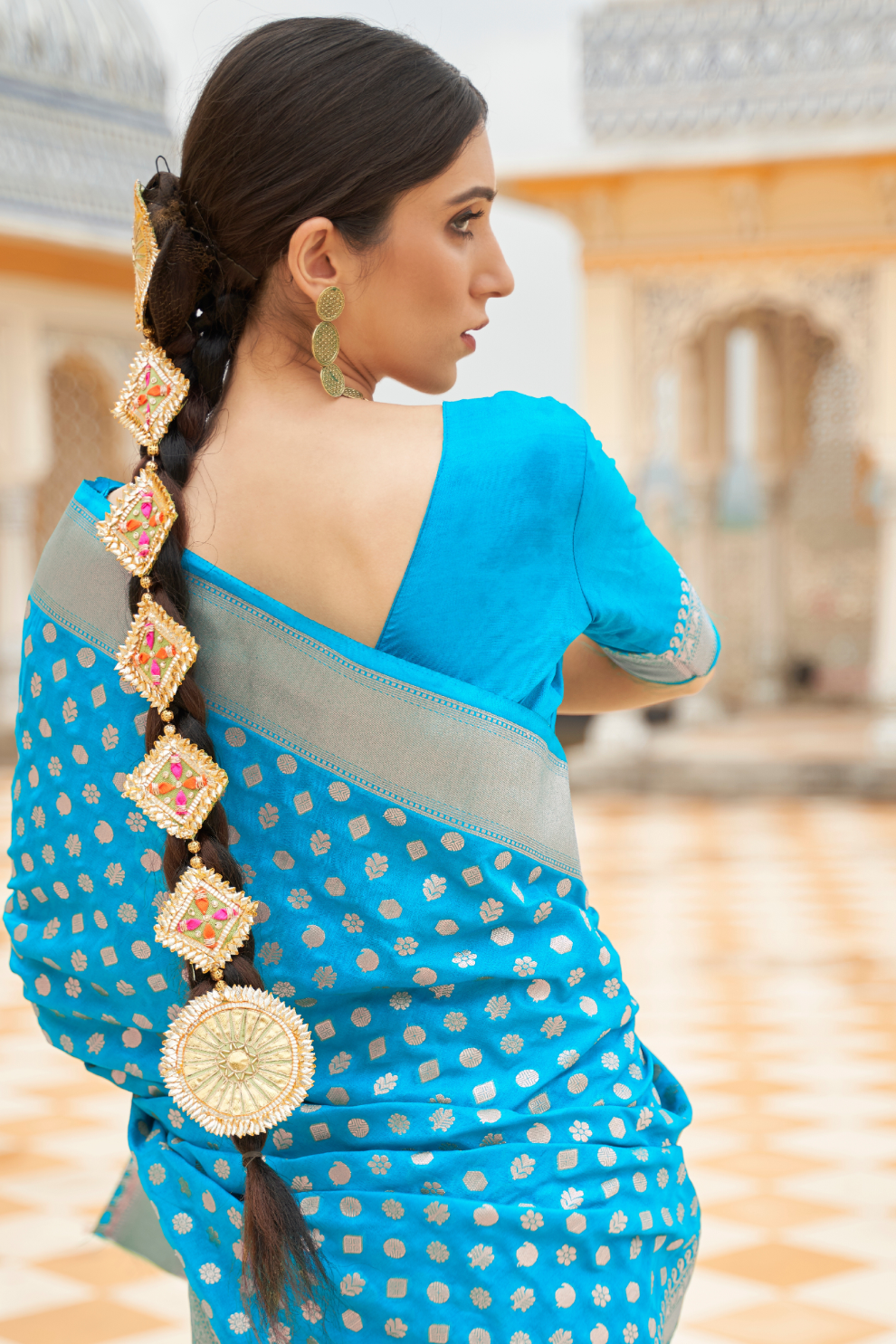 Handloom Crafted Saree in Nylon Silk Georgette for Festive Wear