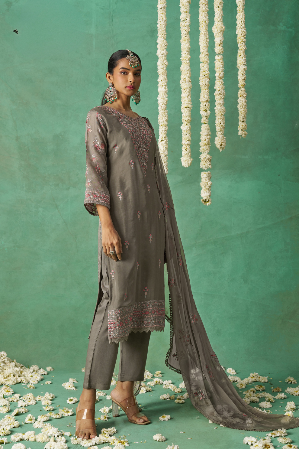 Graceful  Multi-Thread Embroidered Pant Suit