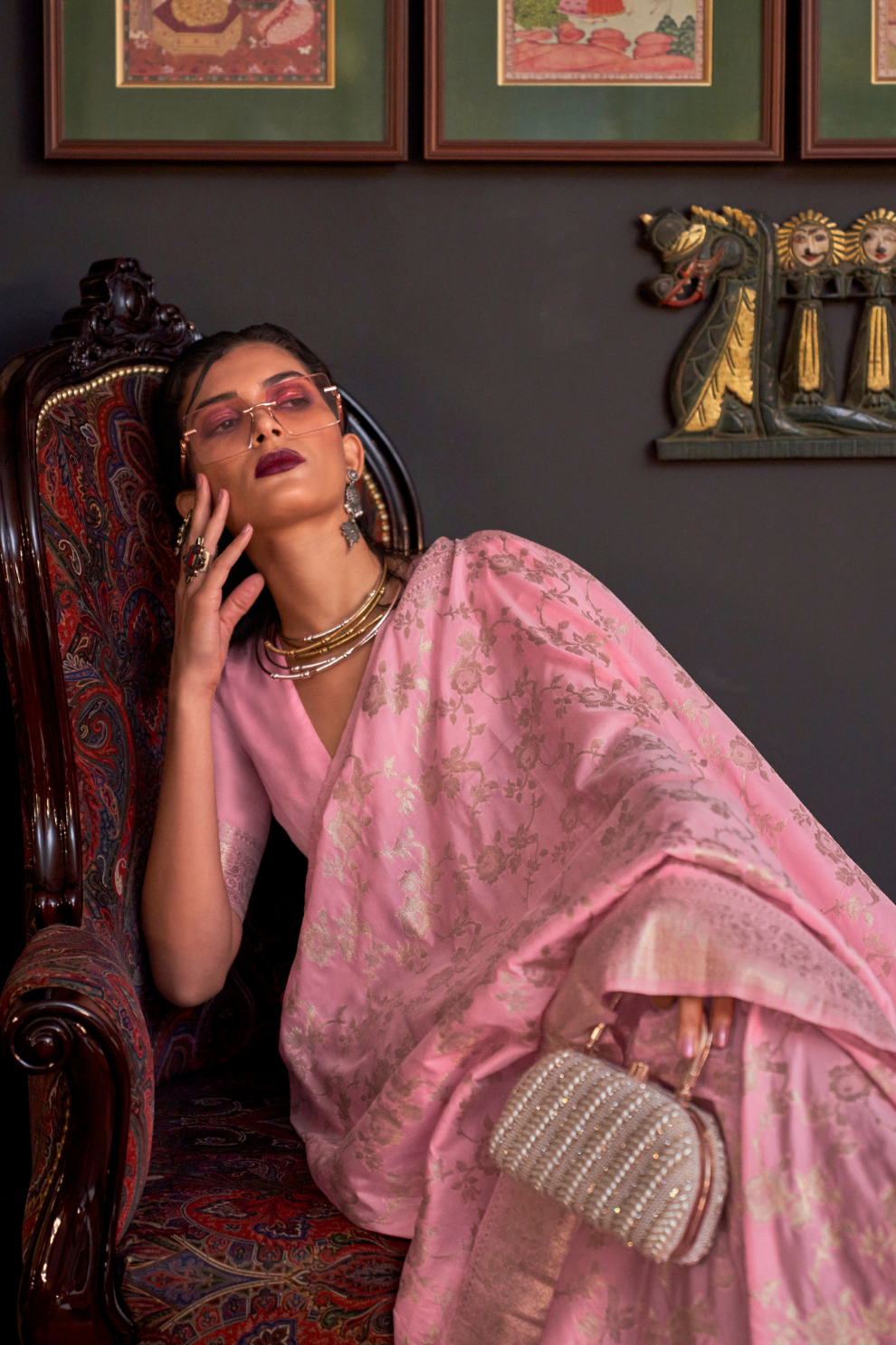 Graceful Handloom Woven Silk Saree with Traditional Charm