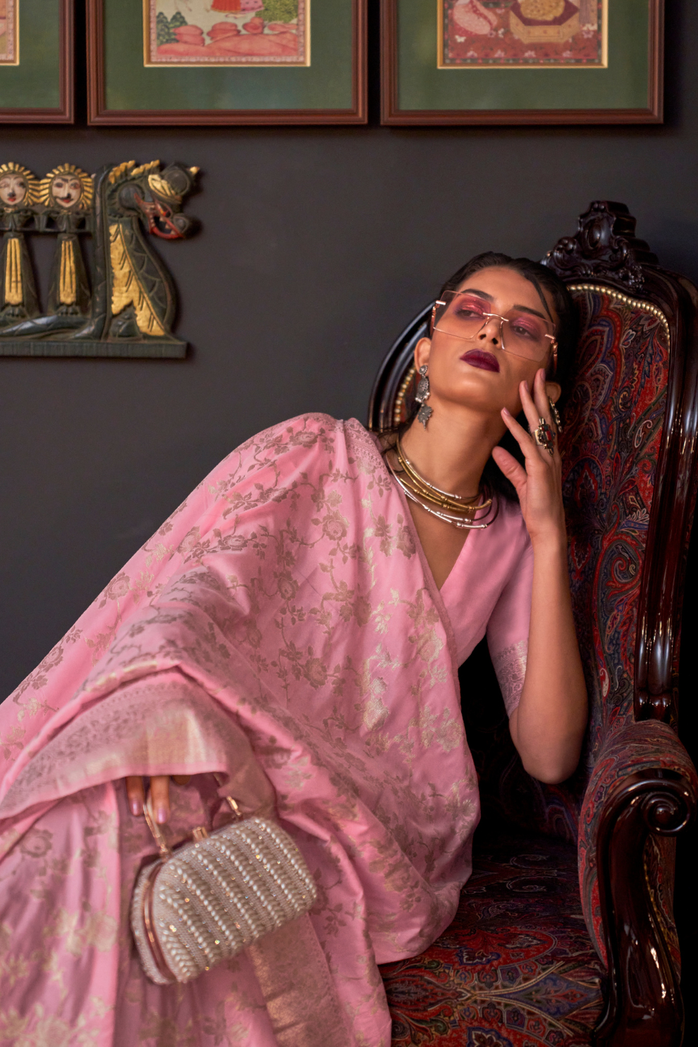 Graceful Handloom Woven Silk Saree with Traditional Charm