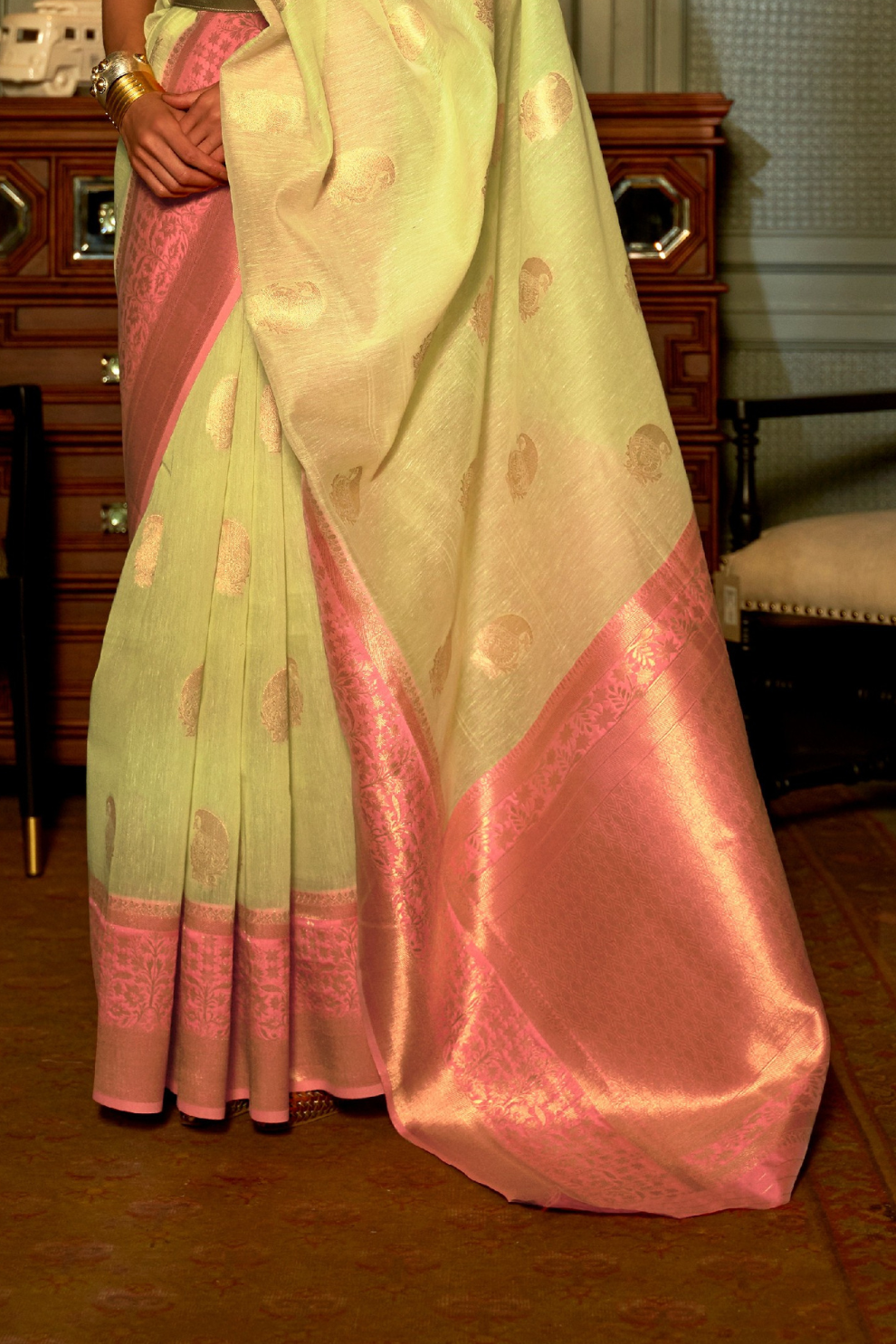 Pure Linen Weaving Saree with Stylish Copper Zari Work