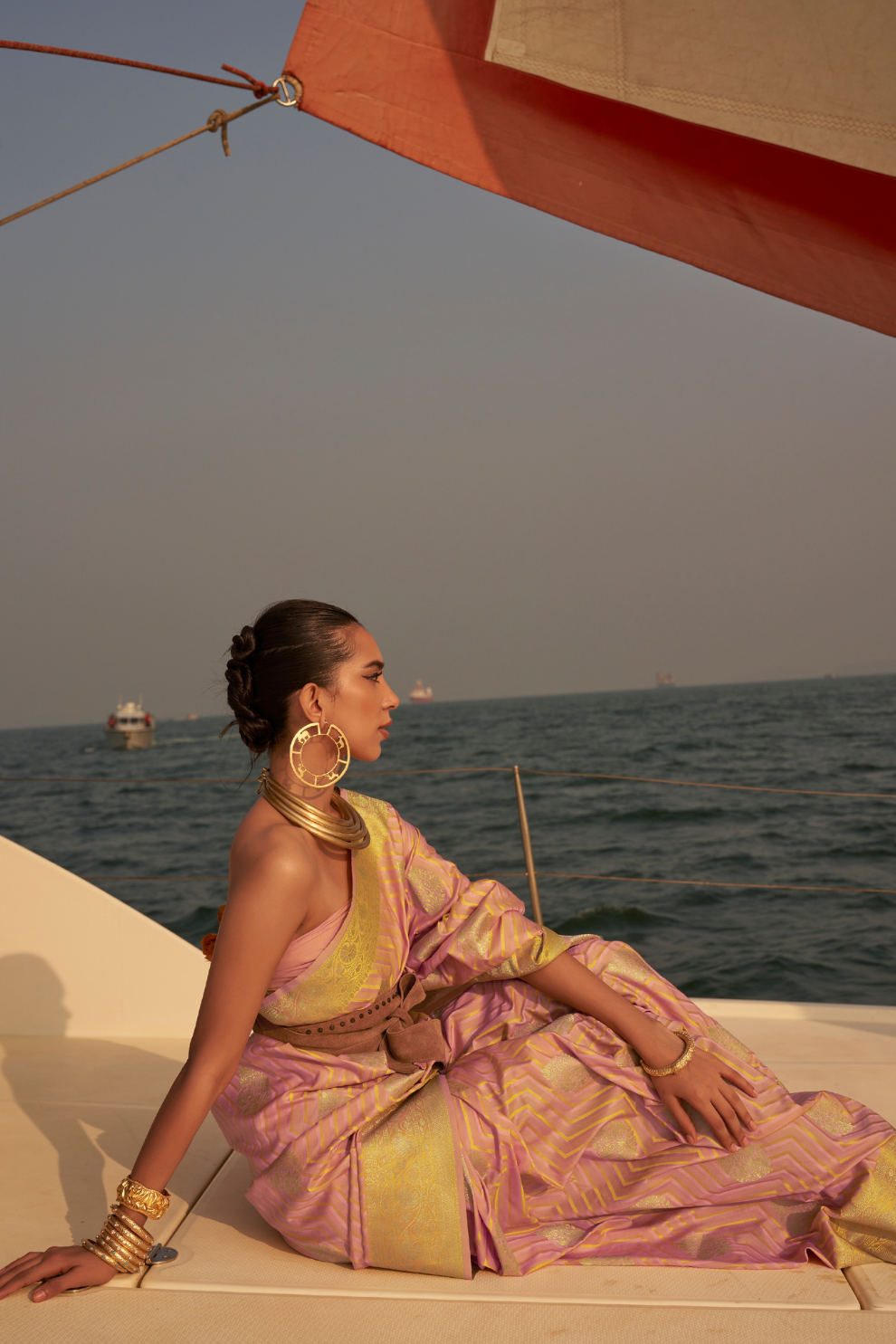 Regal Zari Woven Banarasi Saree with Traditional Motifs