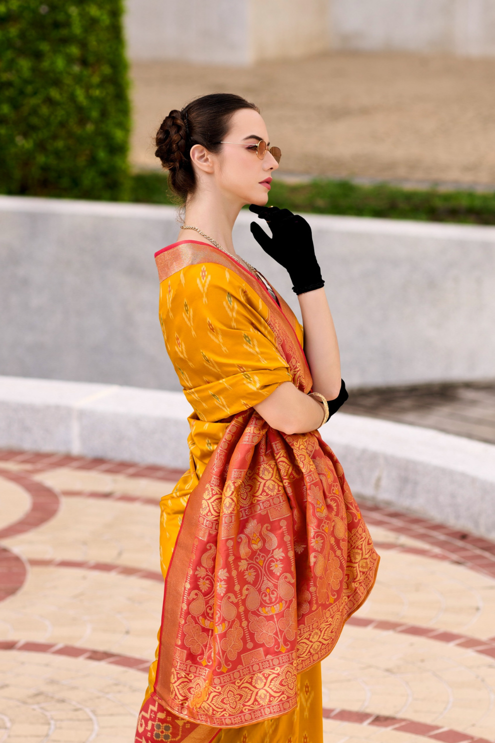 Soft Silk Saree with Ikkat Border and Classic Elegance - LaVante Fashion