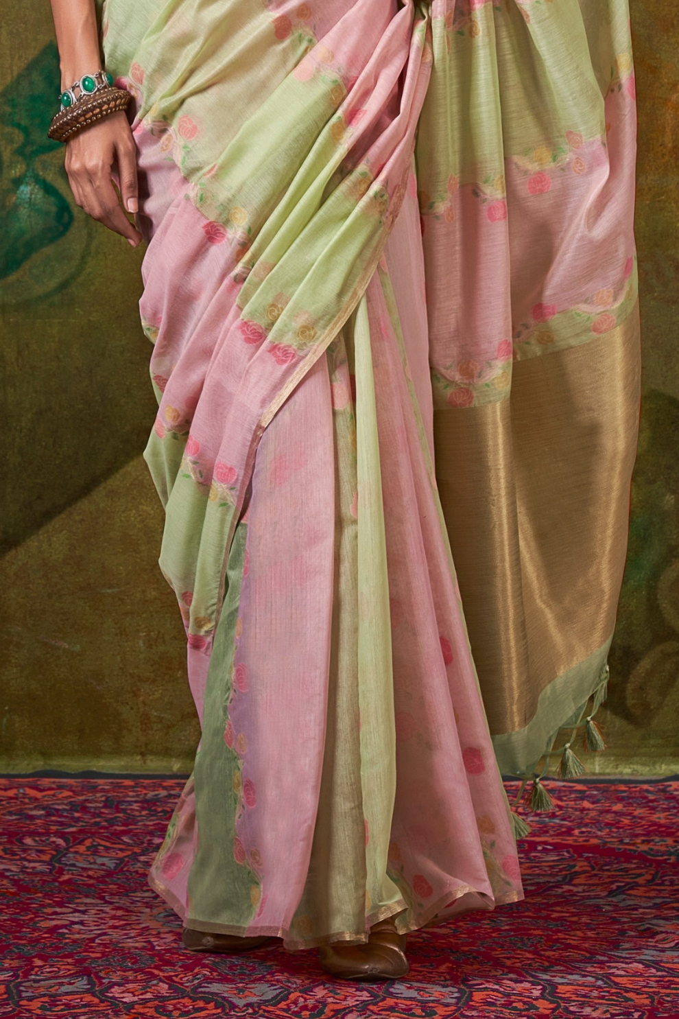 Pure Spun Rangkaat Weaving Saree with Heavy Pallu & Tassels