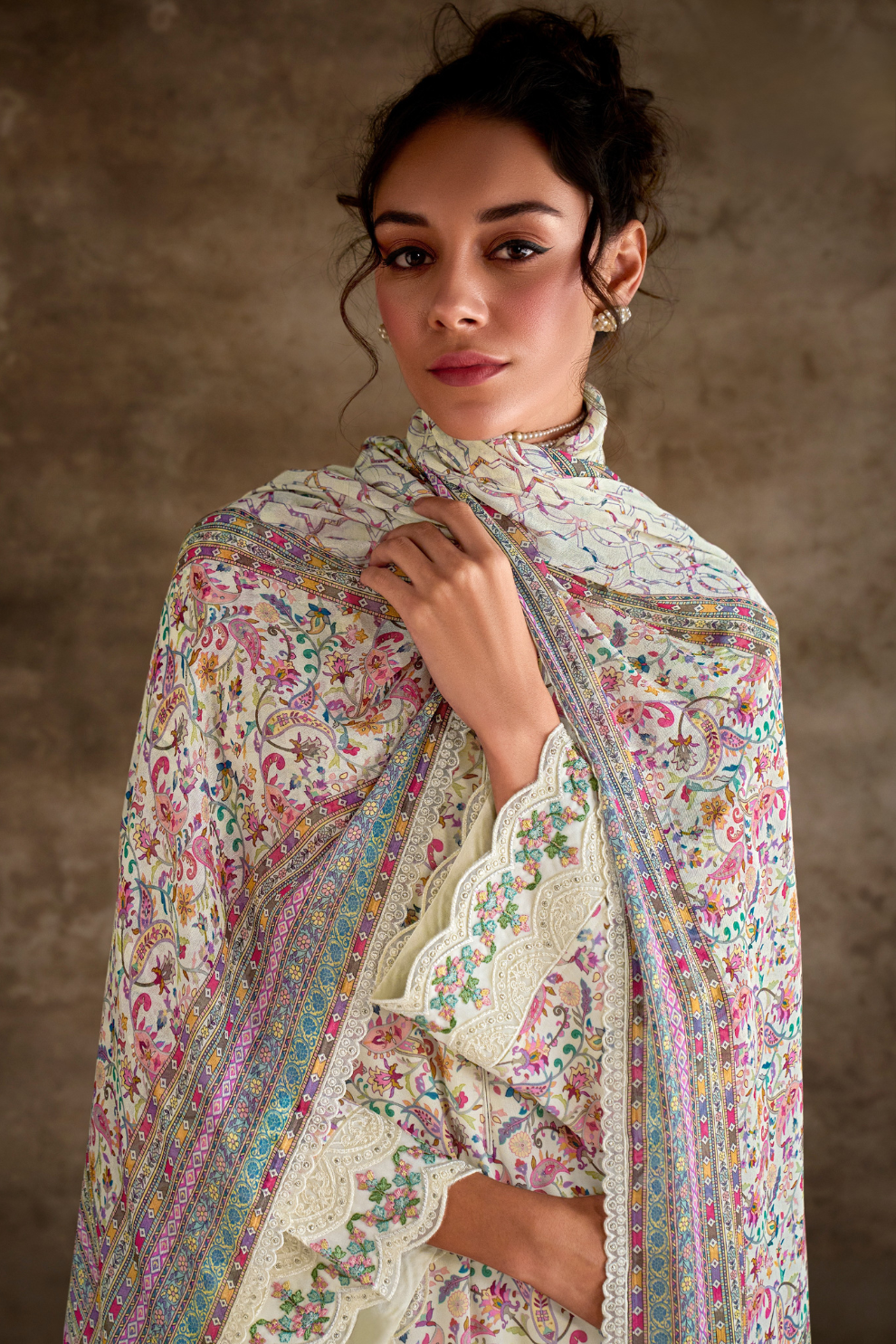 Pure Muslin Salwar Suit with Digital Print & Kashmiri Embroidery