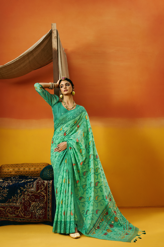 Grace Woven in the Threads of Spun Handwoven Jamdani Elegance