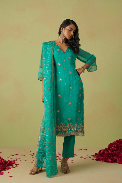 Traditional Organza Kurta Set With Embroidery Work