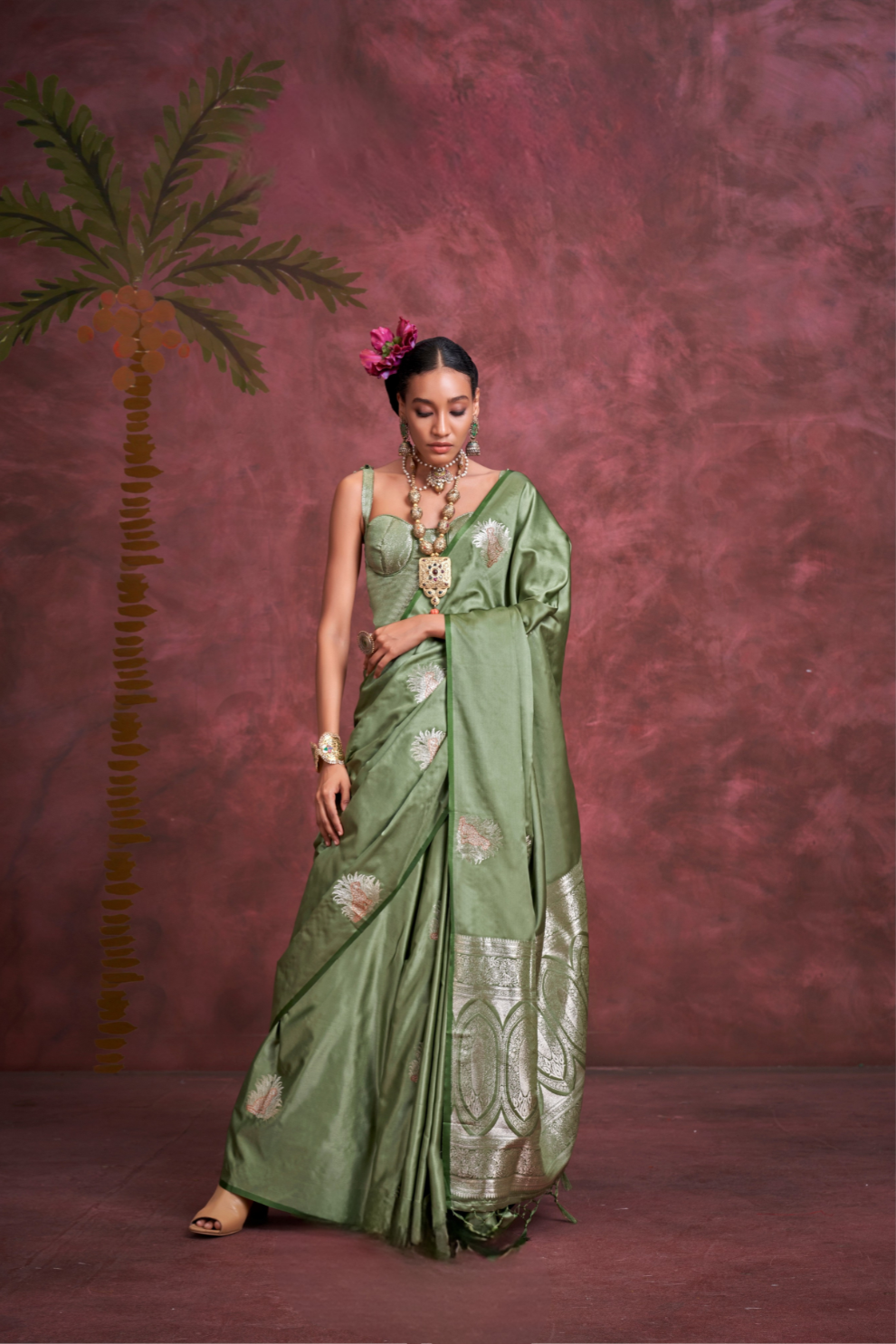 Tone-to-Tone Satin Handloom Saree with Banarasi Zari and Heavy Pallu