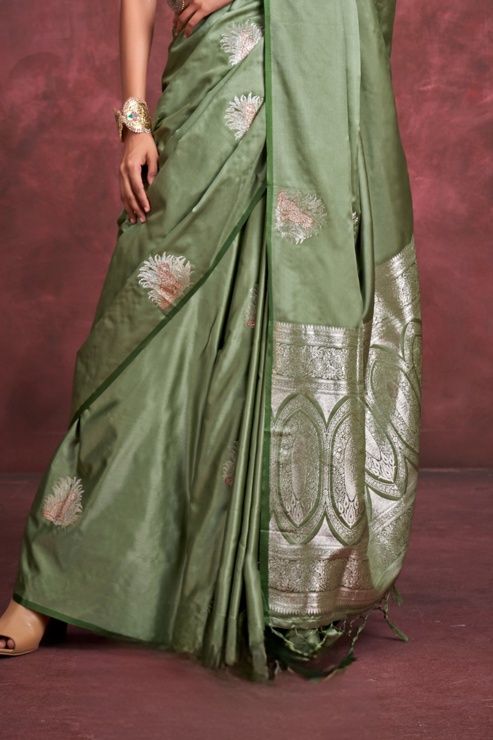 Tone-to-Tone Satin Handloom Saree with Banarasi Zari and Heavy Pallu