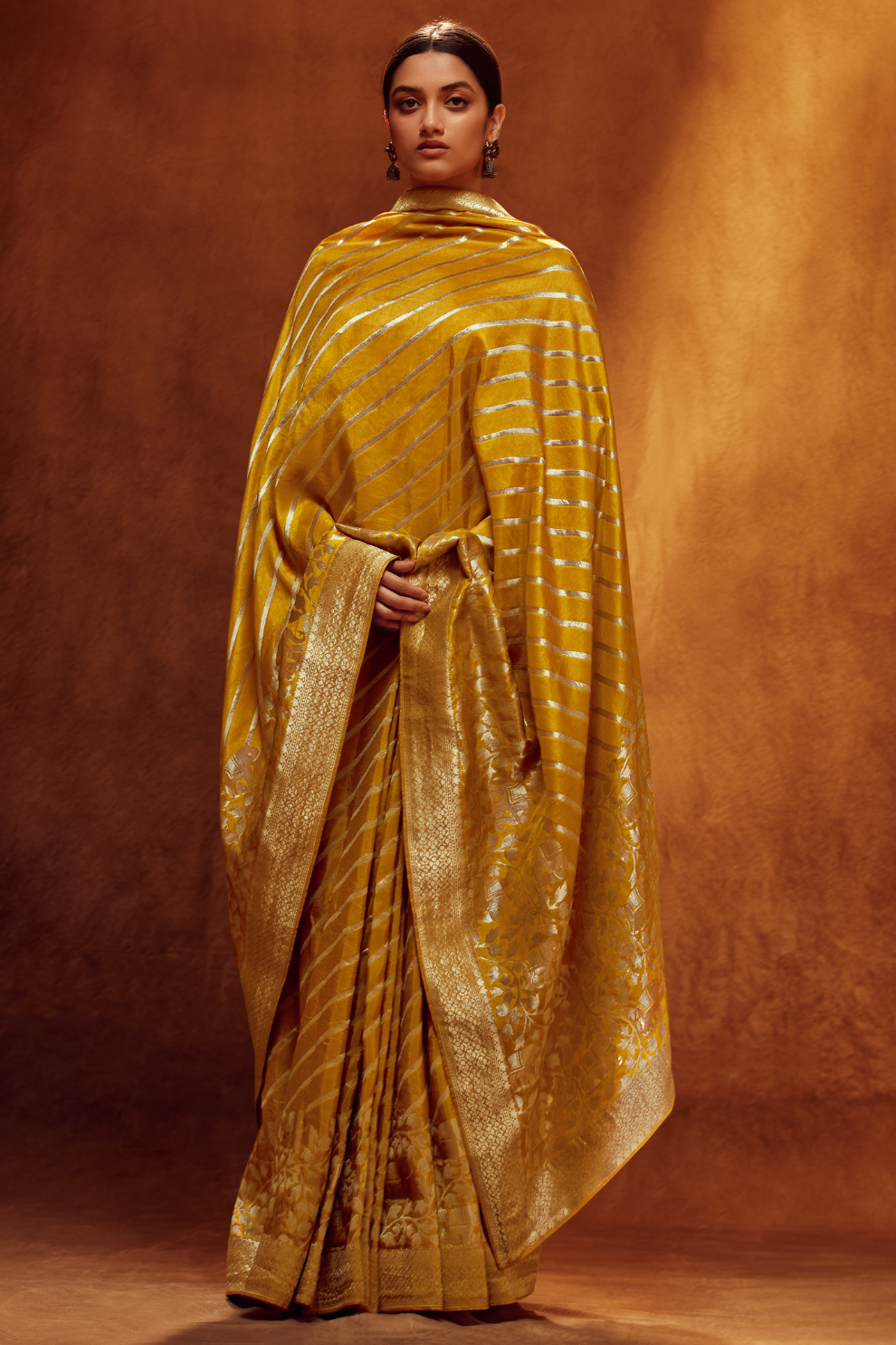 Soft Viscose Solid Saree with Blouse for Everyday Elegance