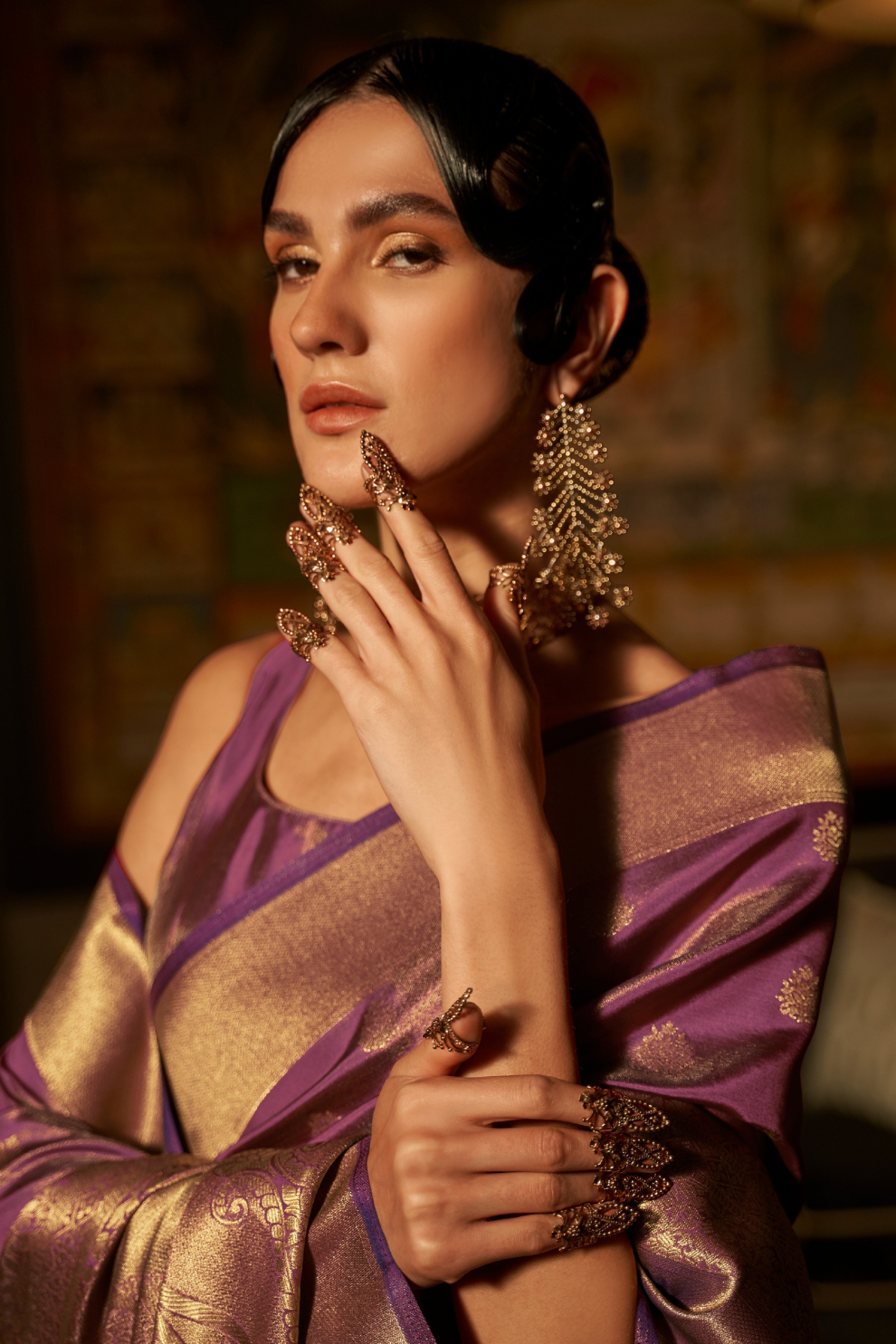 Zari Banarasi Saree with Ethnic Motifs Woven Design