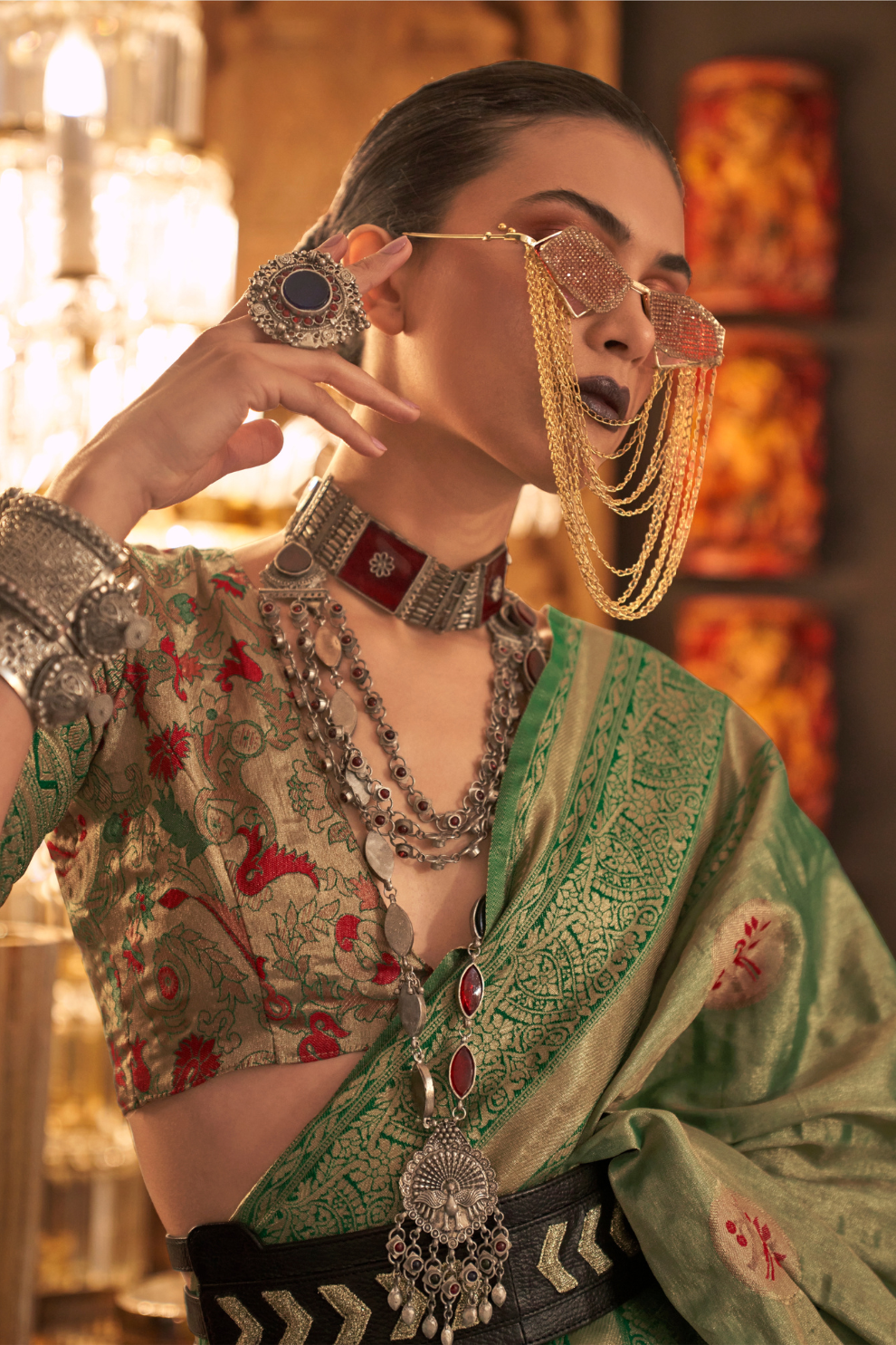 Elegant Silk Jacquard Saree with Handloom Weaving Craft