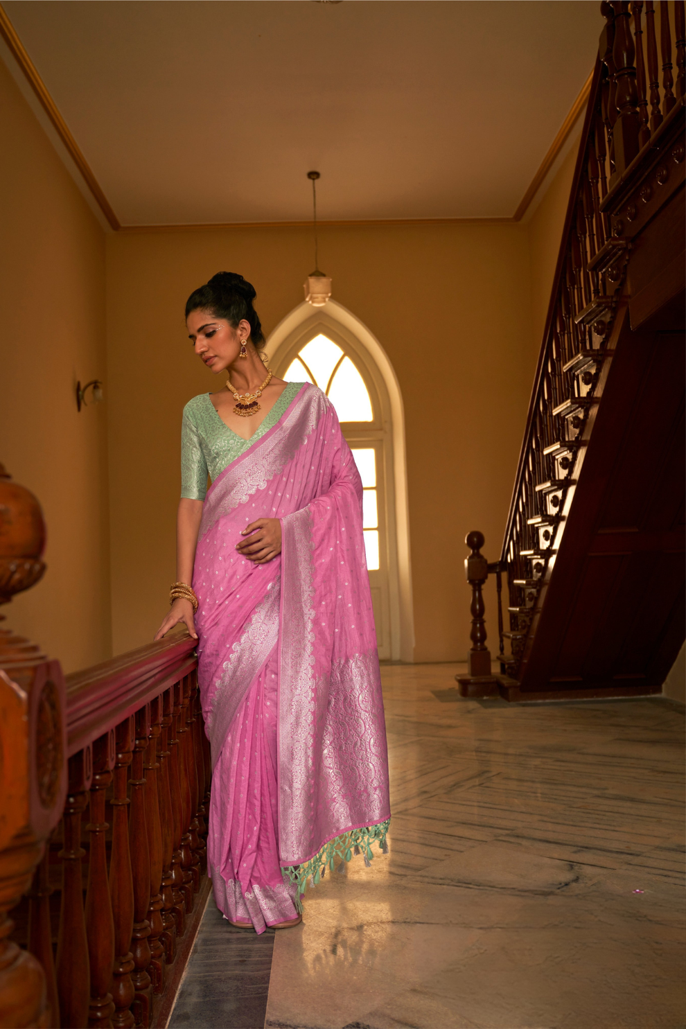 Nylon Crepe Saree with Zari Weaving for Festive Occasions