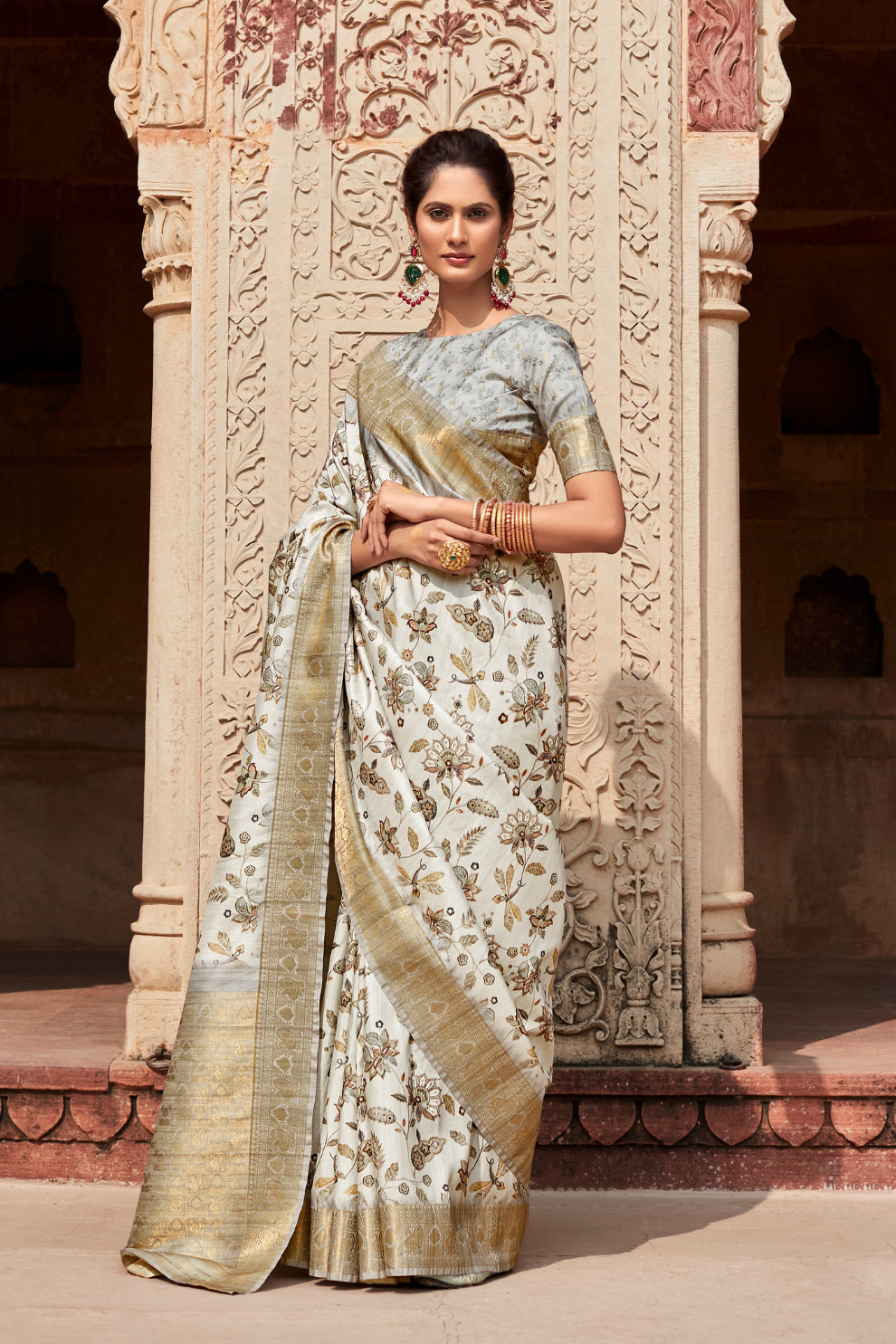 Handloom Silk – Timeless Craftsmanship with a Luxurious Touch - LaVante Fashion