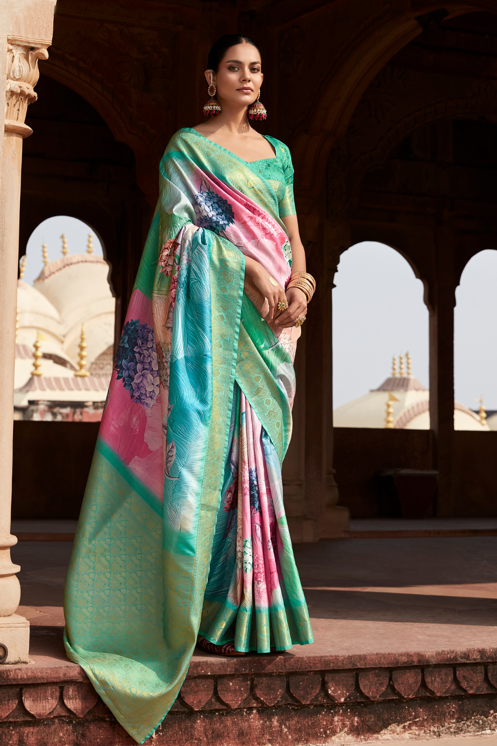 Handloom Silk – Timeless Craftsmanship with a Luxurious Touch - LaVante Fashion