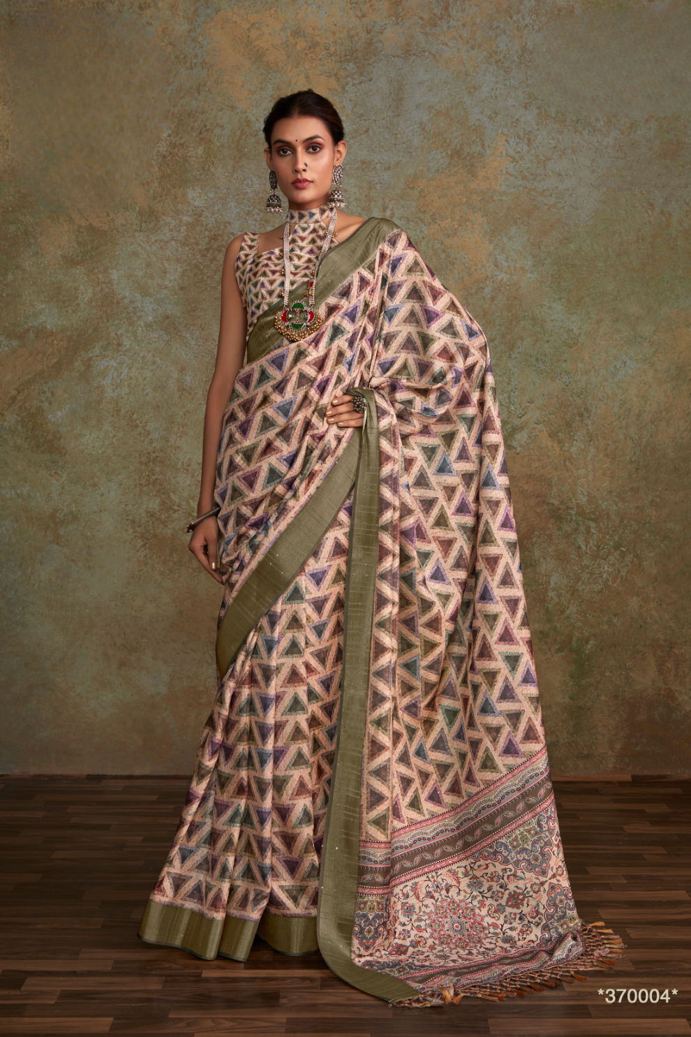 Handloom Fabric with Sequin Weaving & Digital Print - LaVante Fashion