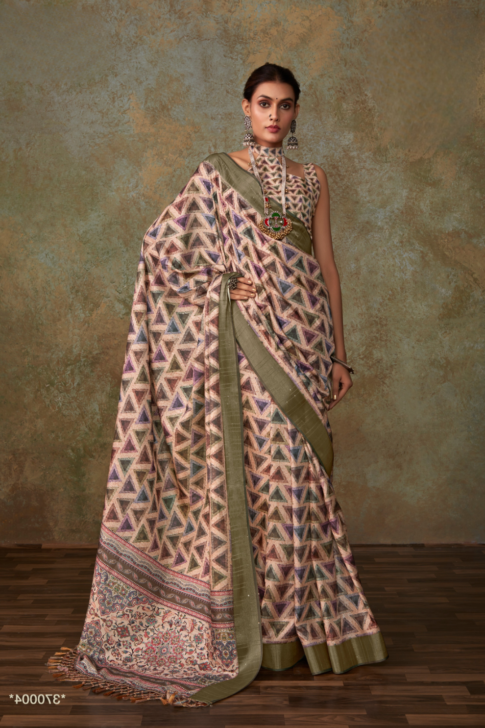 Handloom Fabric with Sequin Weaving & Digital Print - LaVante Fashion