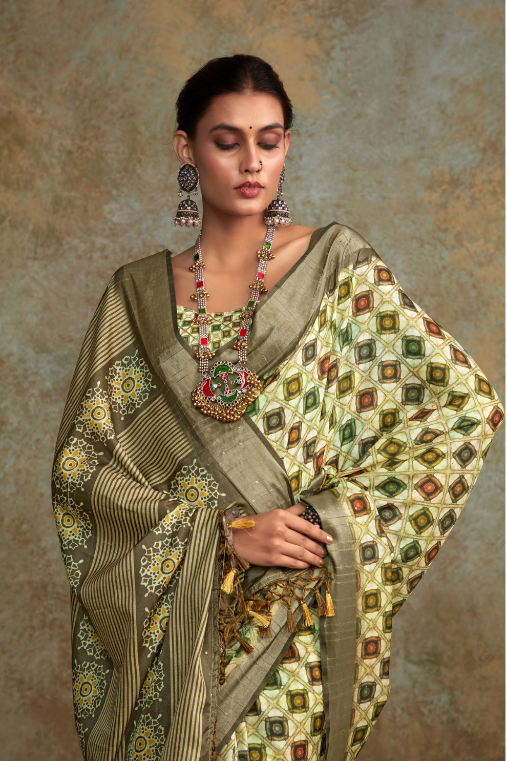 Handloom Fabric with Sequin Weaving & Digital Print - LaVante Fashion