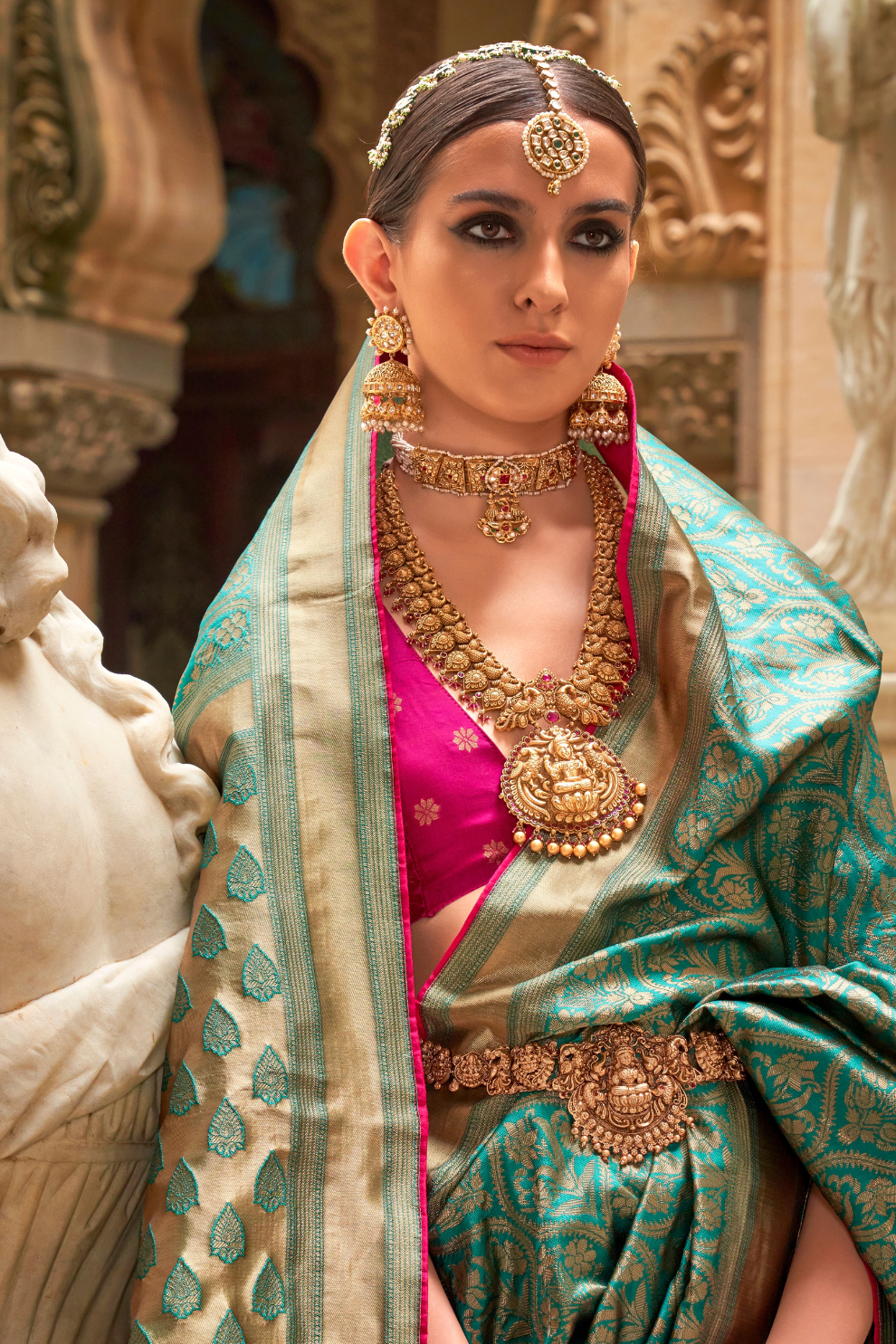 Royal Banarasi Silk Saree with Timeless Jacquard Weaves