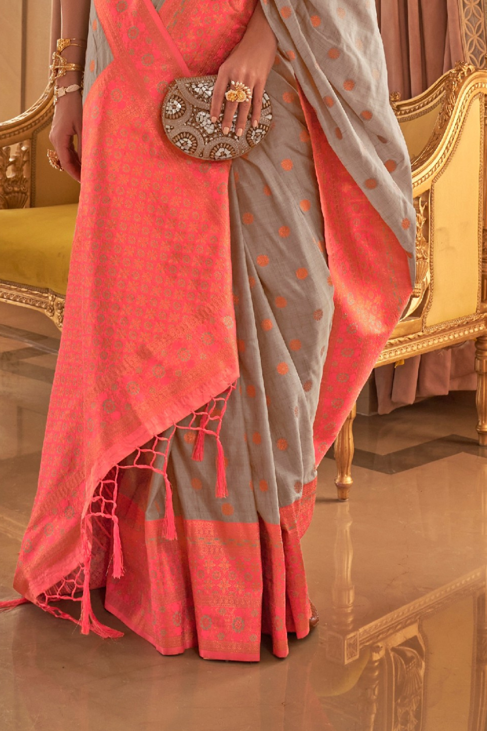 Ethnic Motifs Woven Design Zari Silk Blend Banarasi Saree